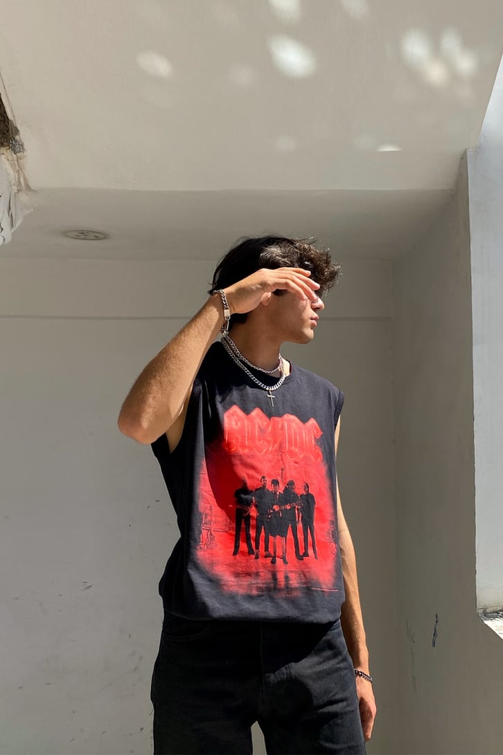 AC-DC Baskılı Siyah Kolsuz Tshirt