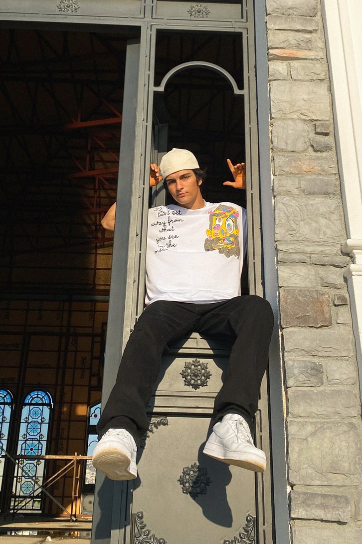 Acid Face Baskılı Beyaz Oversize Tshirt