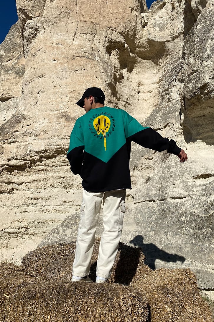 ACID SMILE COLOR BLOCK SWEATSHIRT