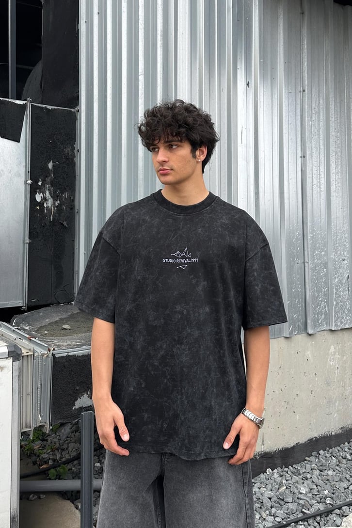 Acid Wash Studio Revival Oversize Tişört