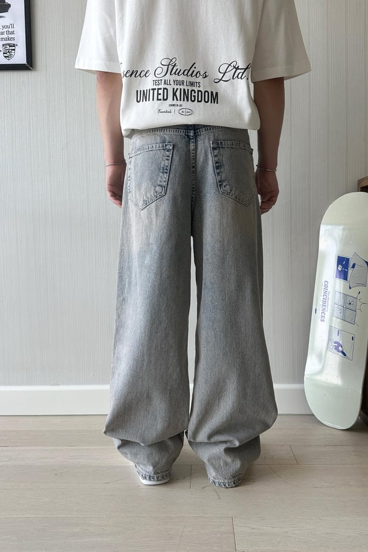 Acid Wash Super Baggy Jean