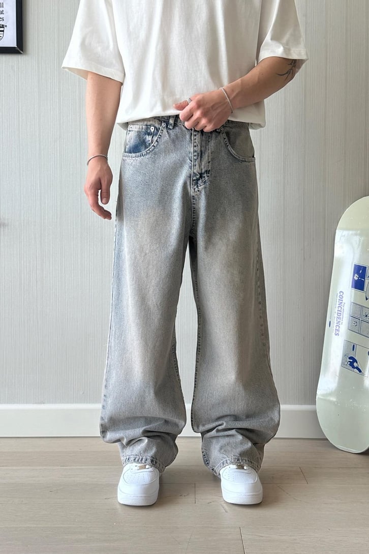 Acid Wash Super Baggy Jean