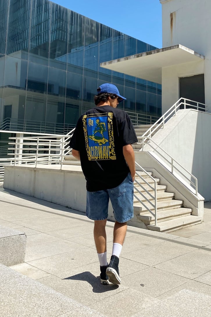 Acid Wave Sırt Baskılı Siyah Oversize Tshirt