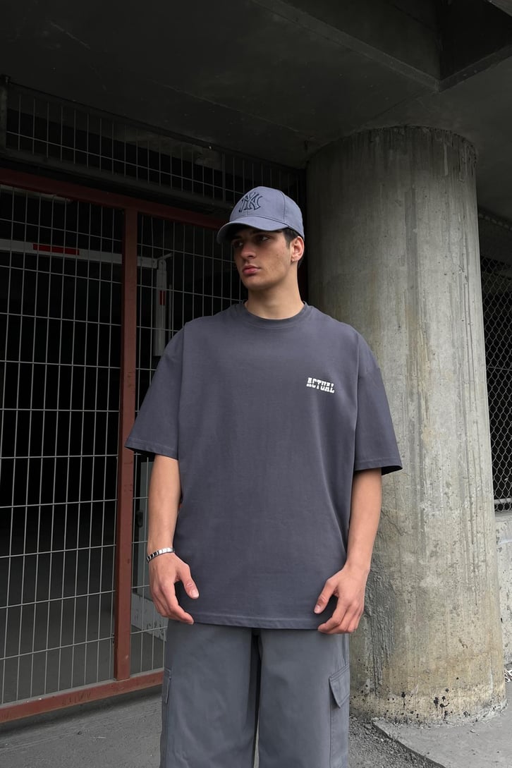 Actual Baskılı Antrasit Oversize Tişört