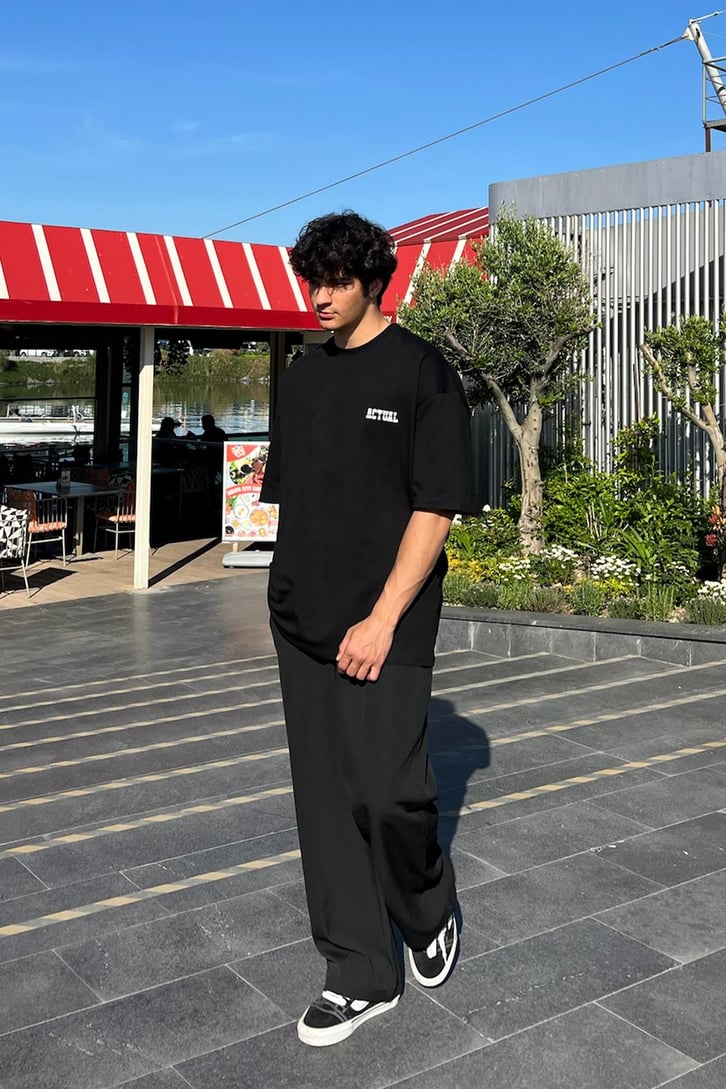 Actual Baskılı Siyah Oversize Tişört