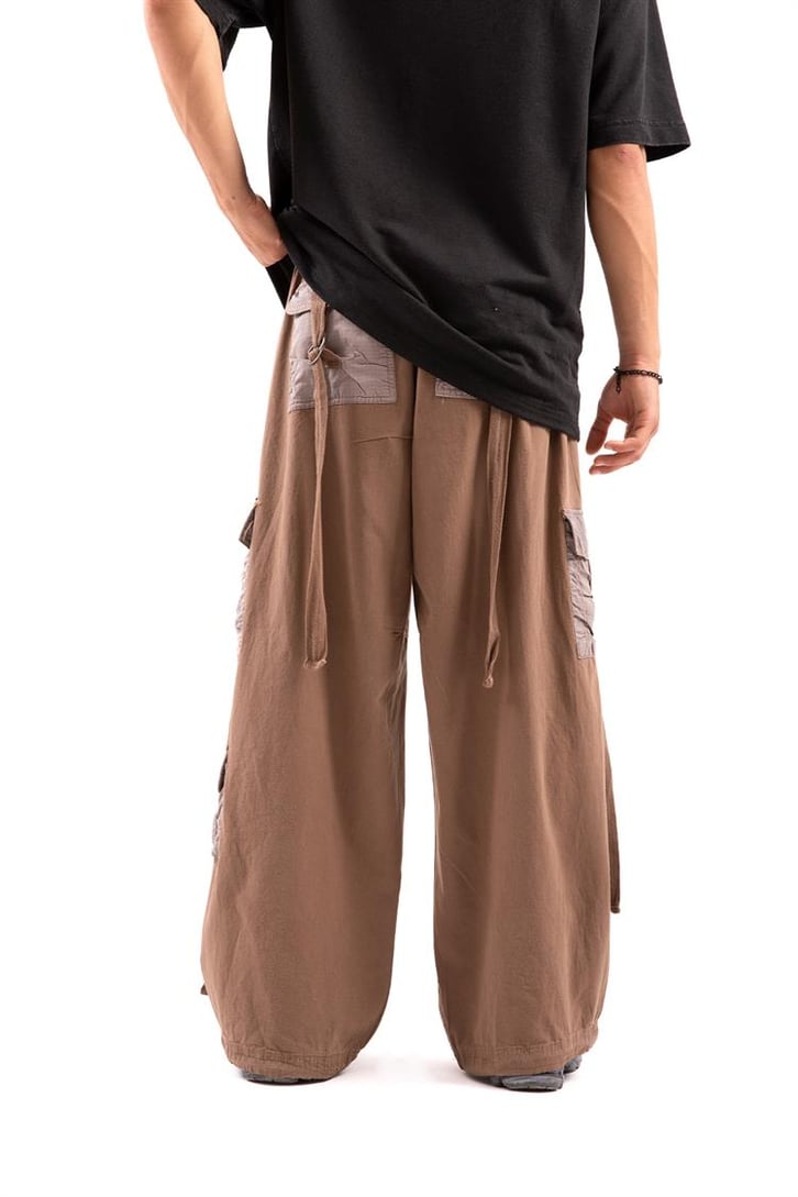 Aksesuar Detaylı Haki Baggy Paraşüt Pantolon