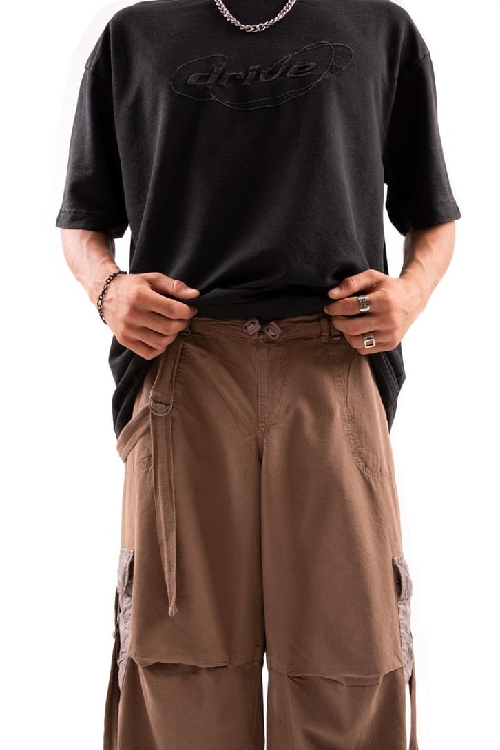 Aksesuar Detaylı Haki Baggy Paraşüt Pantolon