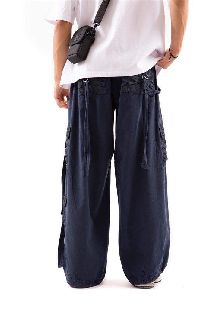 Aksesuar Detaylı Haki Baggy Paraşüt Pantolon