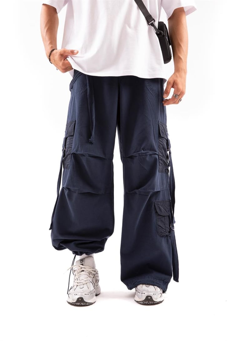 Aksesuar Detaylı Haki Baggy Paraşüt Pantolon