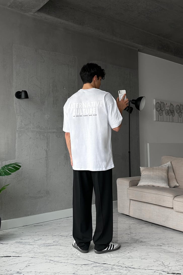 Alternative Baskılı Beyaz Oversize Tişört
