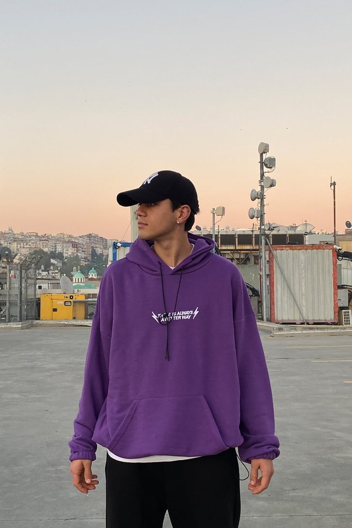 ALWAYS A BETTER DAY BASKILI OVERSIZE HOODIE
