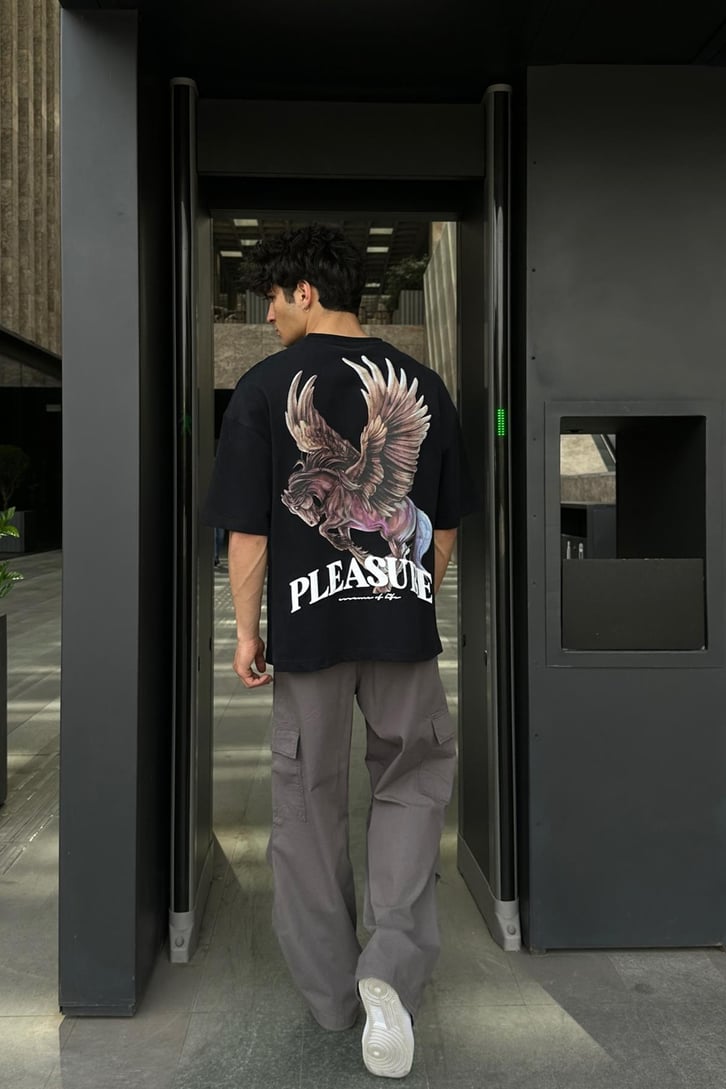 Angel Horse Baskılı Siyah Oversize Tişört