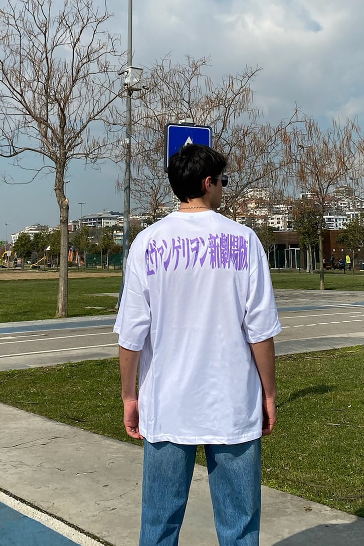 Anime Printed Oversize Beyaz Tshirt