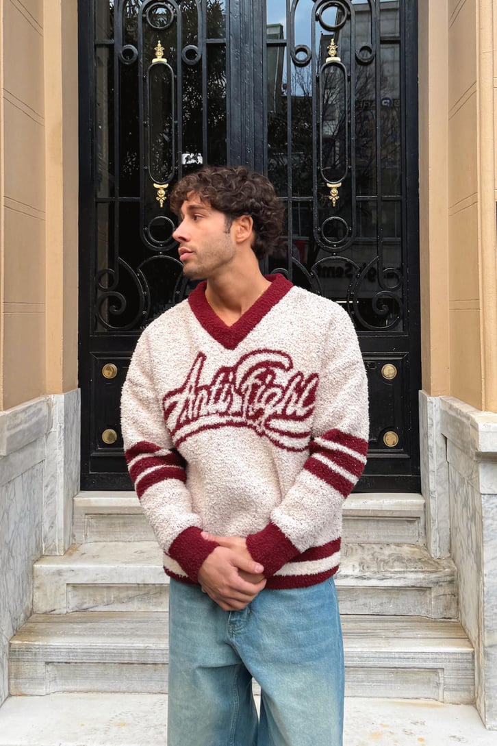 Anti Fight Nakışlı Peluş Kazak