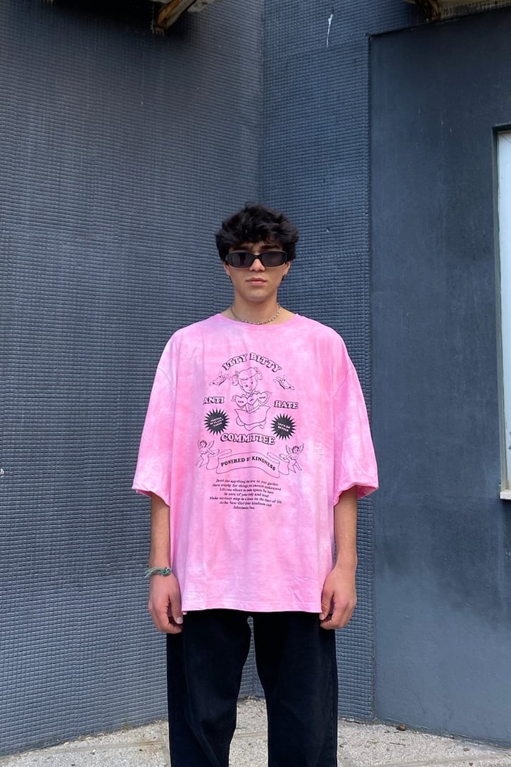 Anti Hate Community Baskılı Pembe Batik Oversize Tshirt