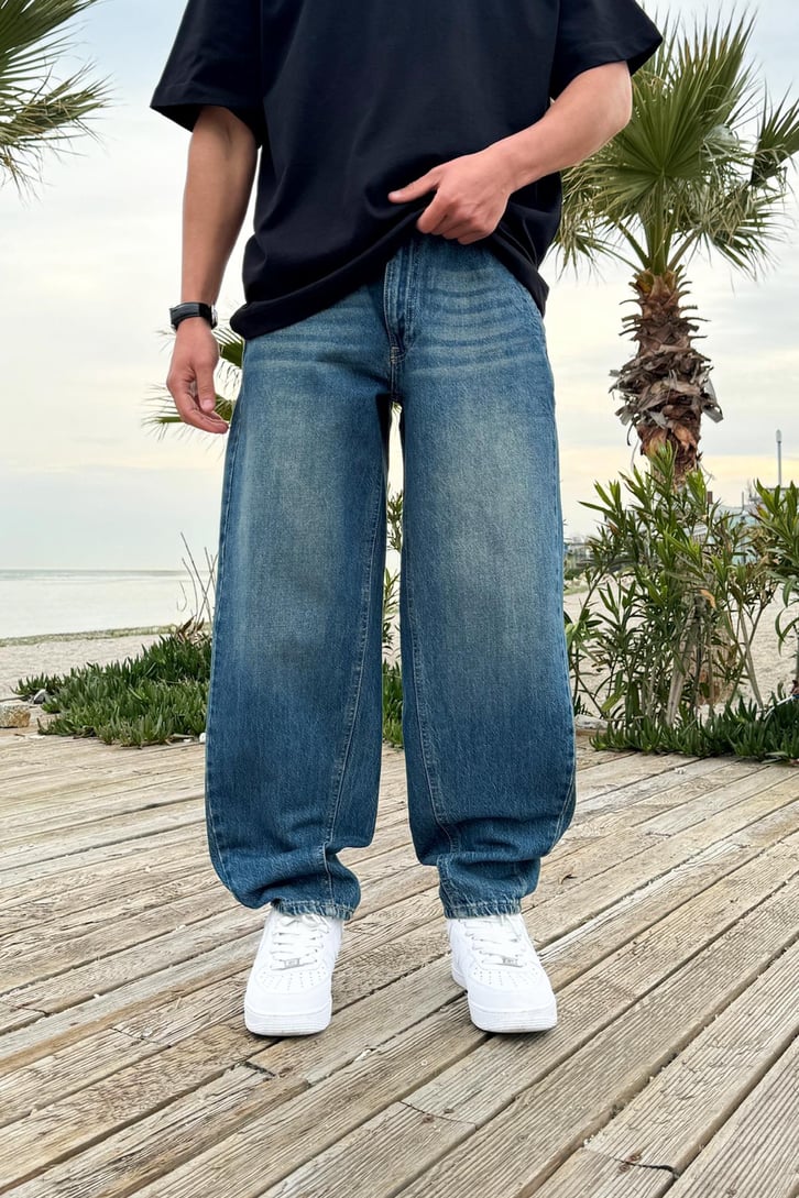 Arka Kemer Detaylı Baggy Jean