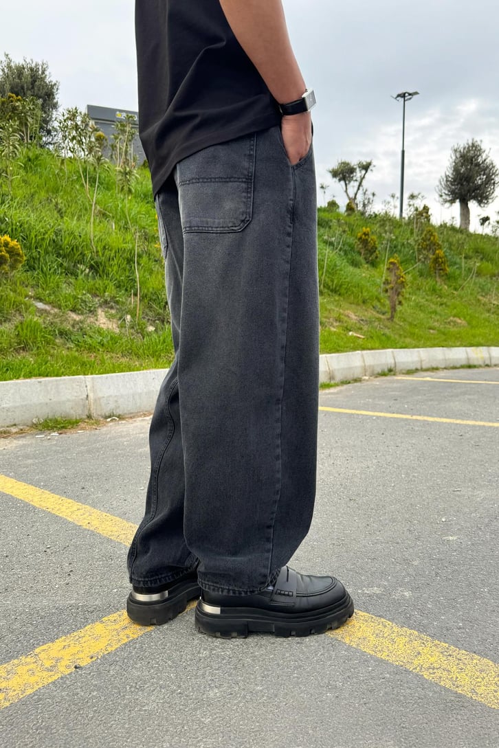 Arka Kemer Detaylı Baggy Jean