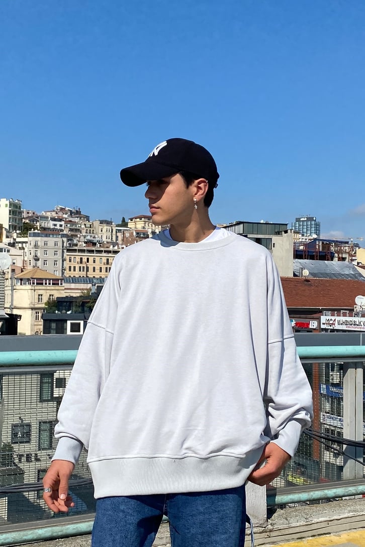 ARKASI ENJOYING THE GAME BASKILI OVERSIZE SWEATSHIRT