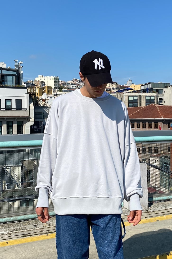 ARKASI ENJOYING THE GAME BASKILI OVERSIZE SWEATSHIRT