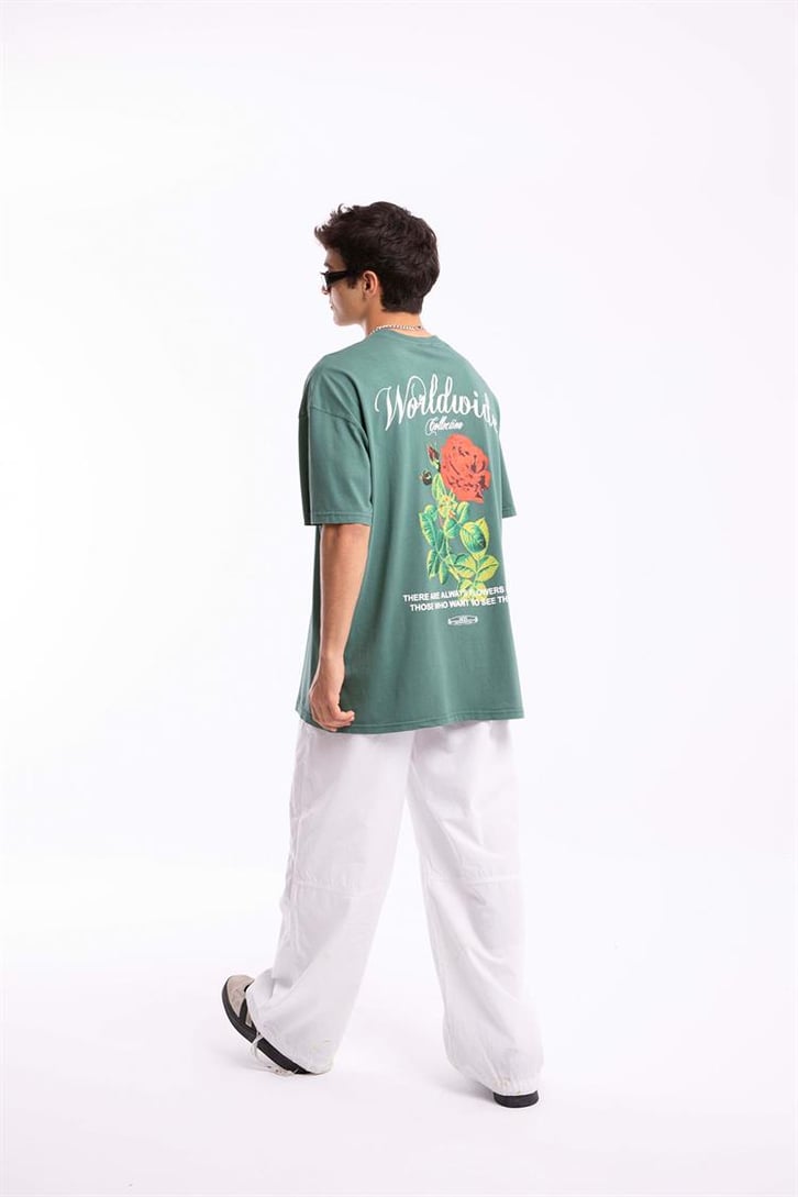 Arkası Gül Baskılı Tshirt