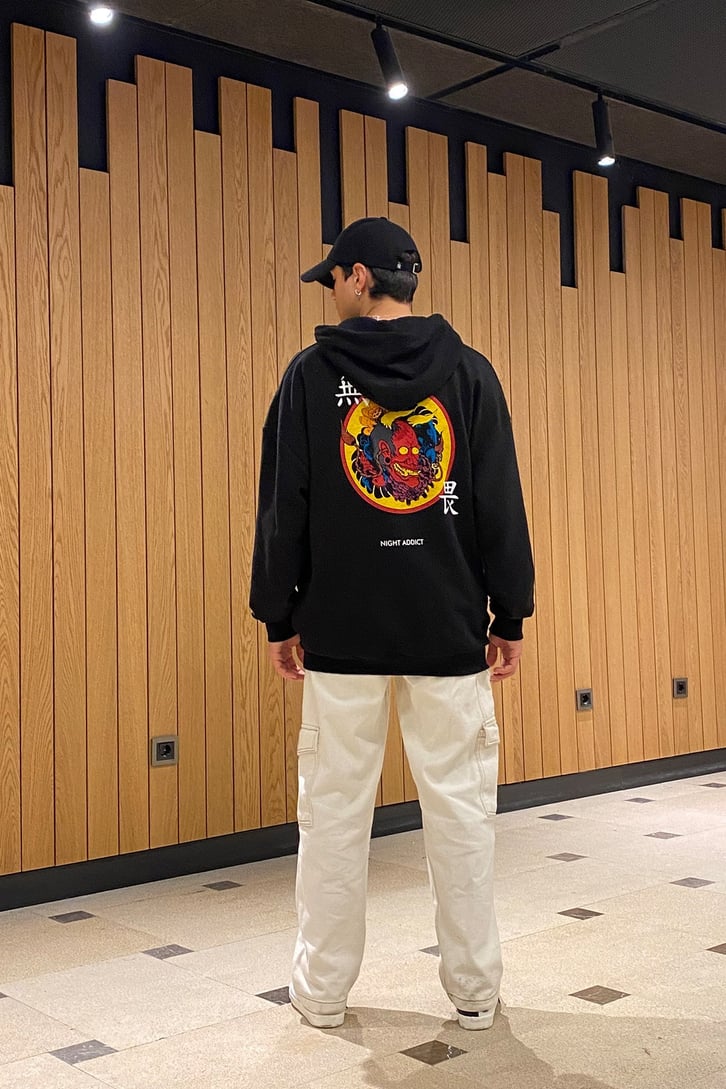 ARKASI İBLİS BASKILI OVERSIZE HOODIE