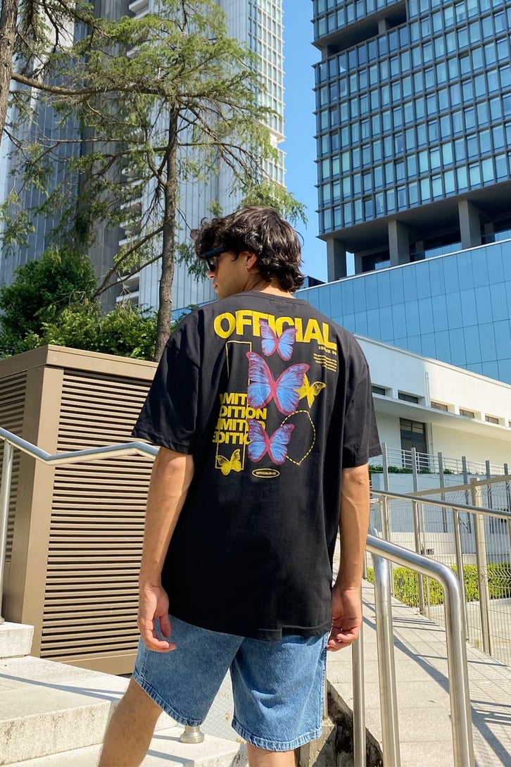 Arkası Kelebek Baskılı Oversize Tshirt