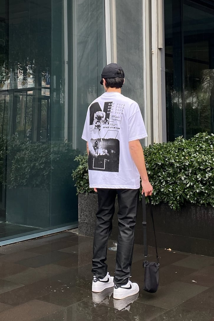 Astronaut Oversize Printed Tshirt