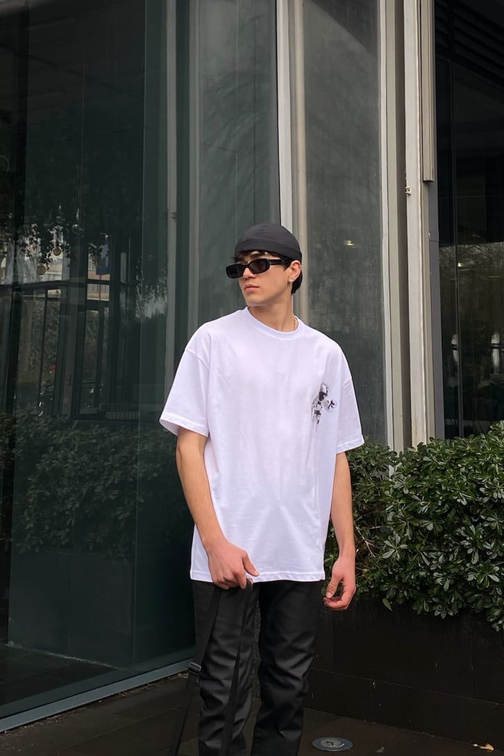 Astronaut Oversize Printed Tshirt