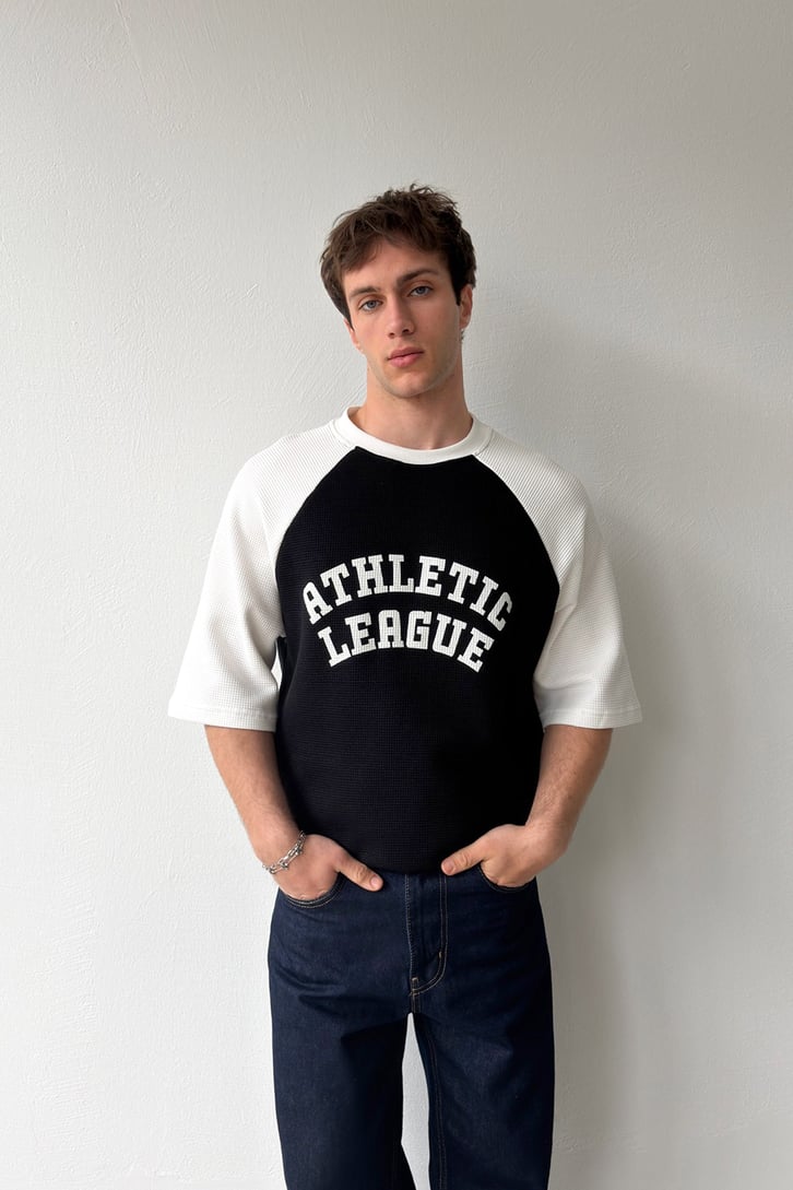 Athletic Baskılı Reglan Kol Tişört