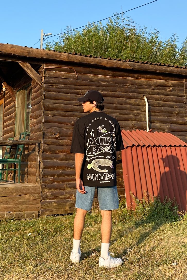 Aura Sırt Baskılı Siyah Oversize Tshirt