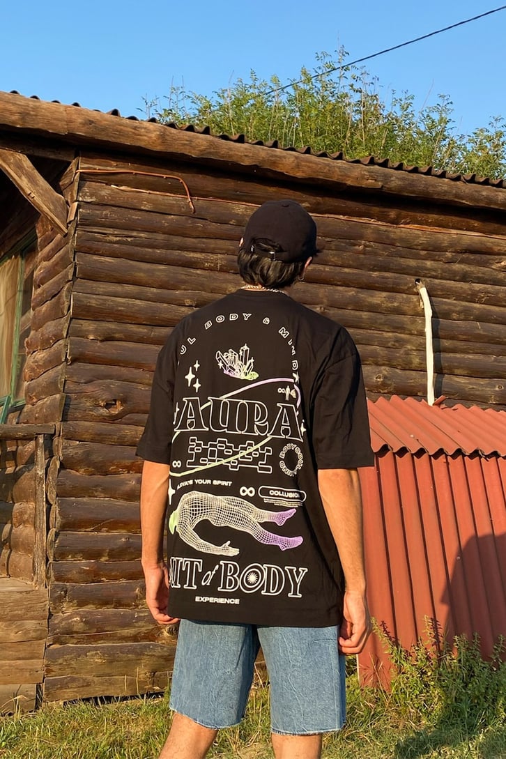 Aura Sırt Baskılı Siyah Oversize Tshirt