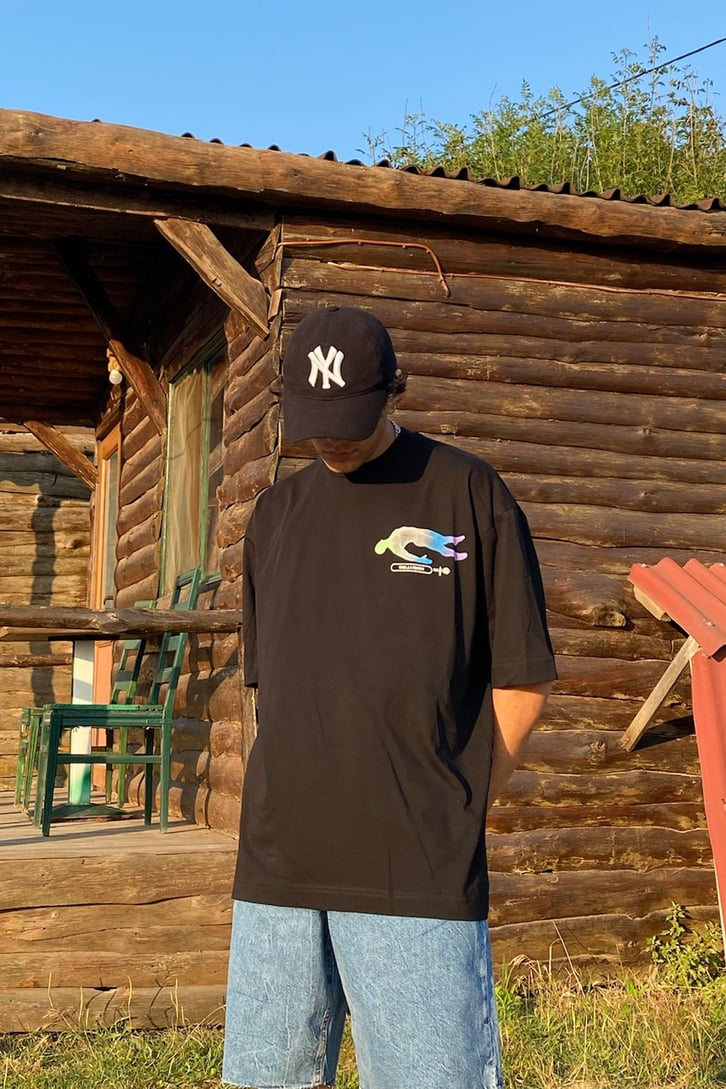 Aura Sırt Baskılı Siyah Oversize Tshirt