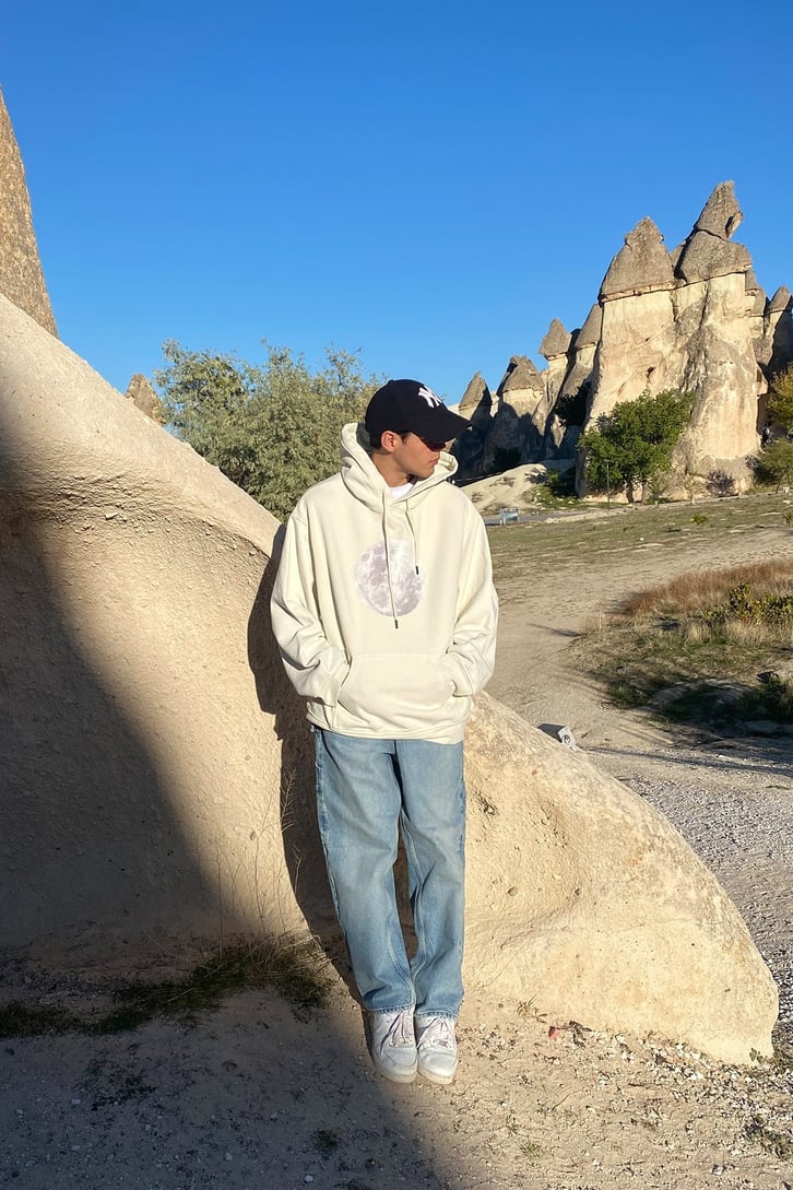 AY BASKILI OVERSIZE HOODIE