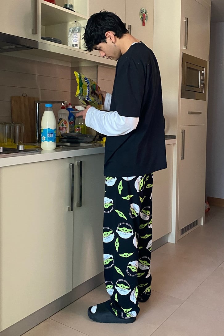 Baby Yoda Oversize Pijamas