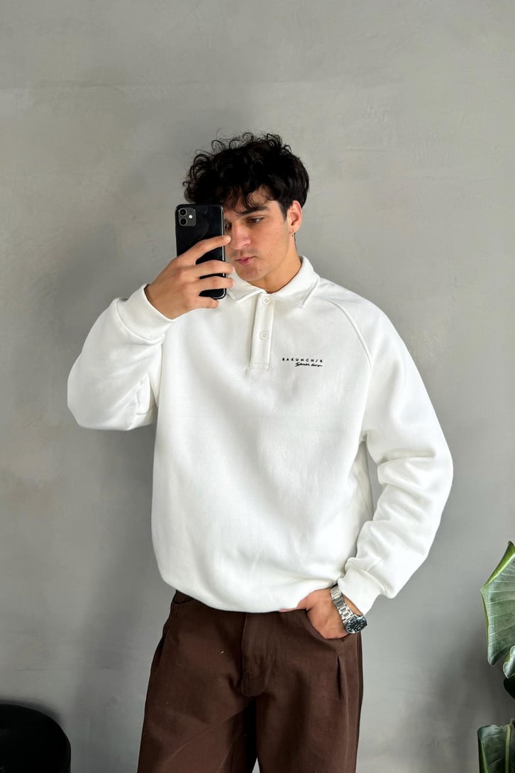 Bakunchık Baskılı Polo Yaka Beyaz Oversize Sweatshirt