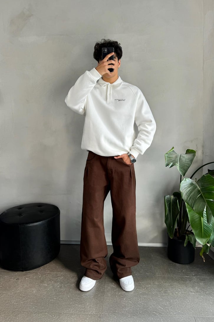Bakunchık Baskılı Polo Yaka Beyaz Oversize Sweatshirt