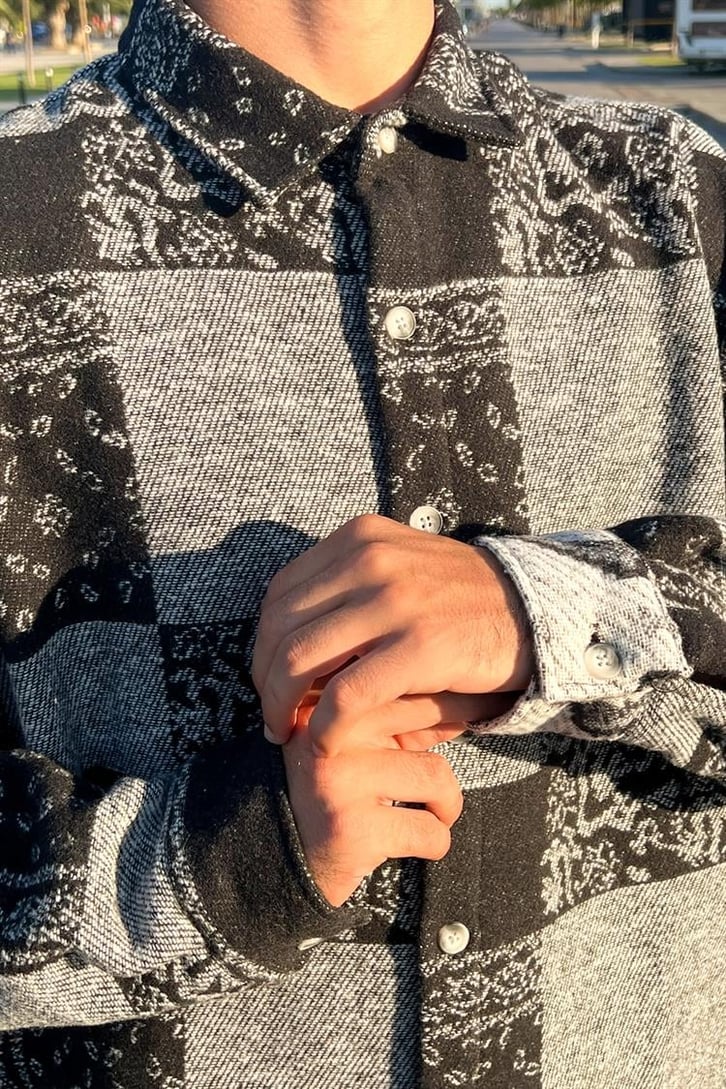 Bandana Desen Siyah Kaşe Gömlek