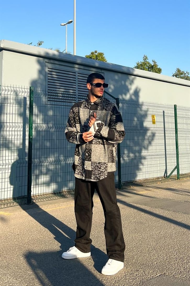 Bandana Desen Siyah Kaşe Gömlek