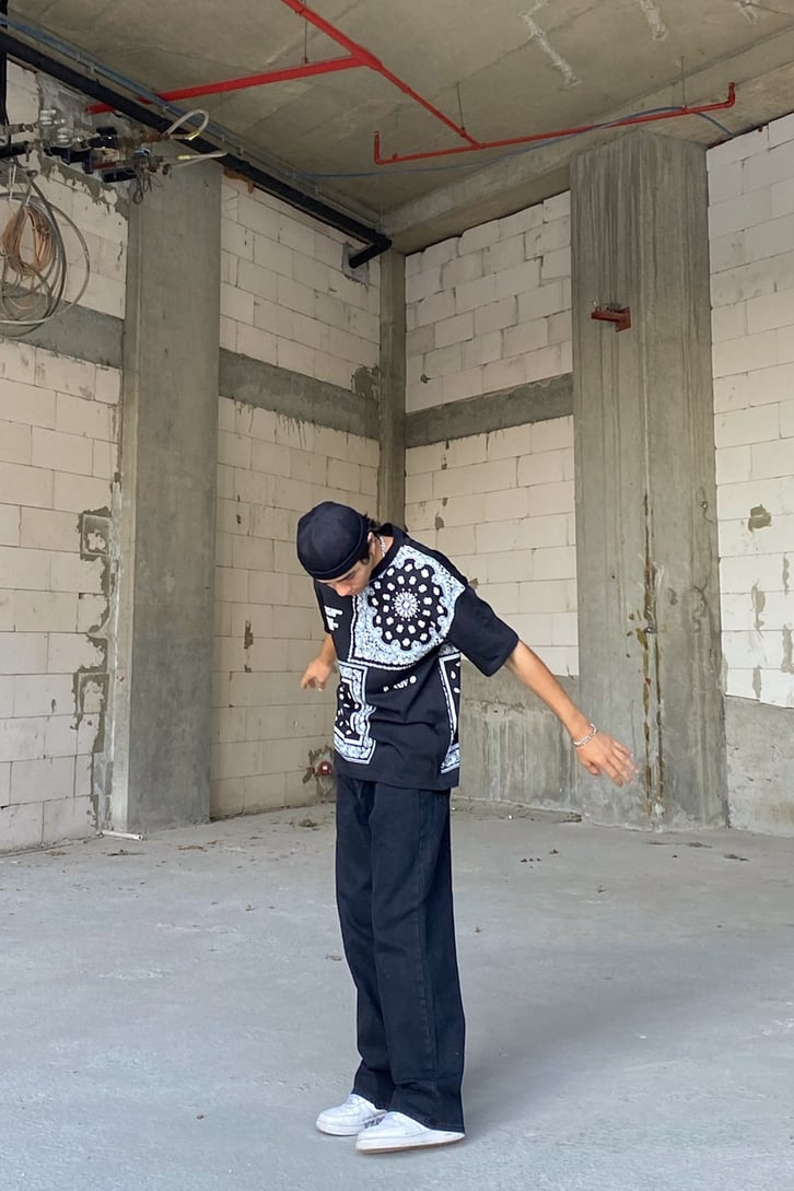Bandana Desenli Siyah Oversize Tshirt
