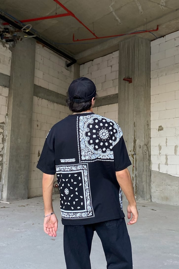 Bandana Desenli Siyah Oversize Tshirt