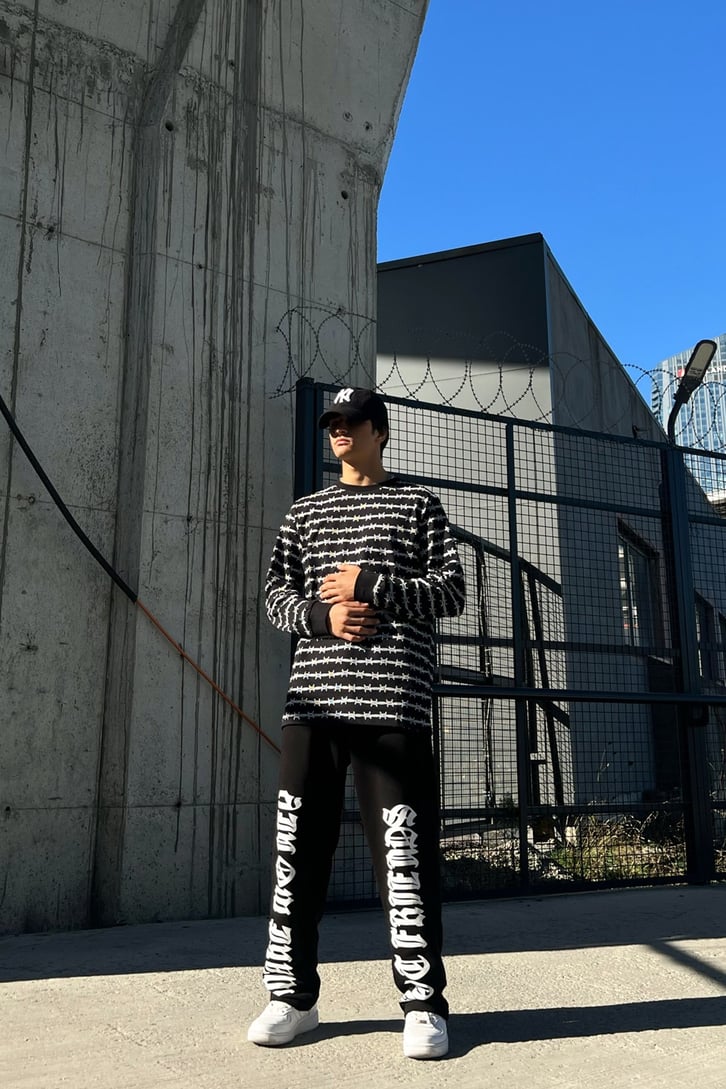 Barbed Wire Baskılı Siyah Sweatshirt