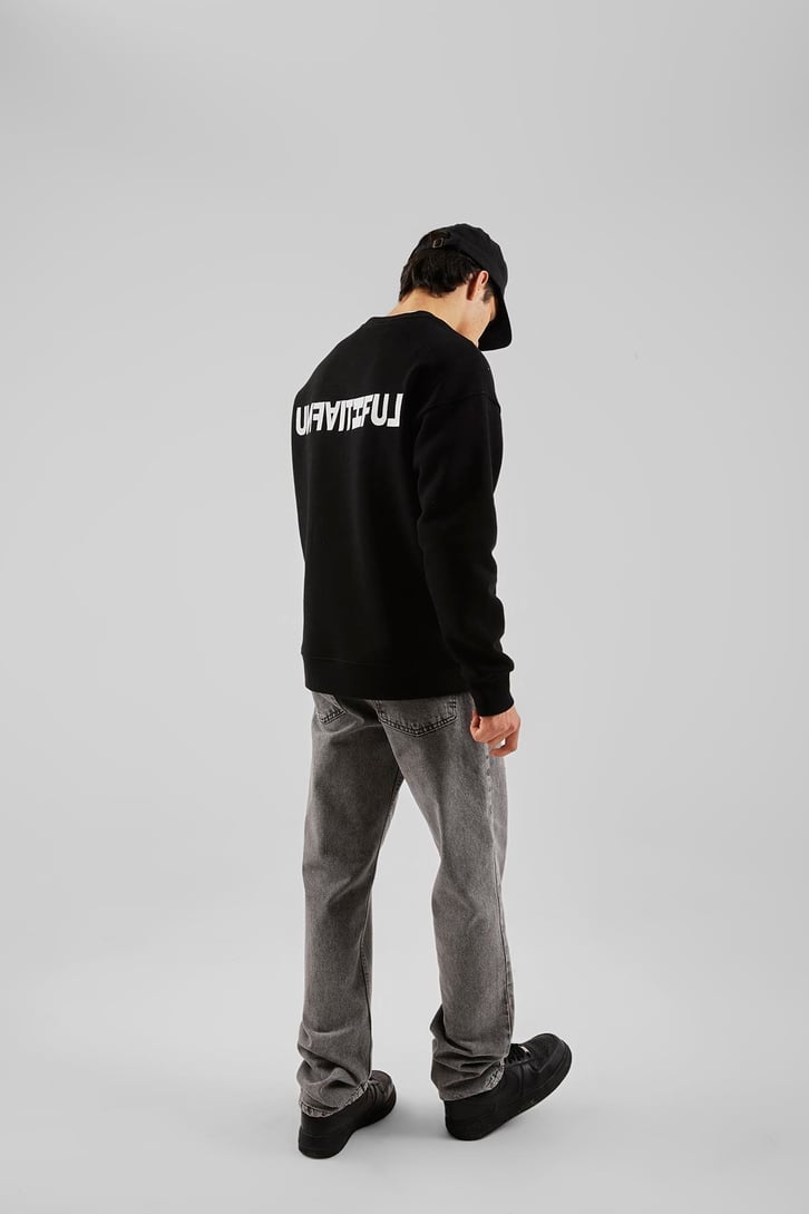 Basic Acid Wash Baggy Jean