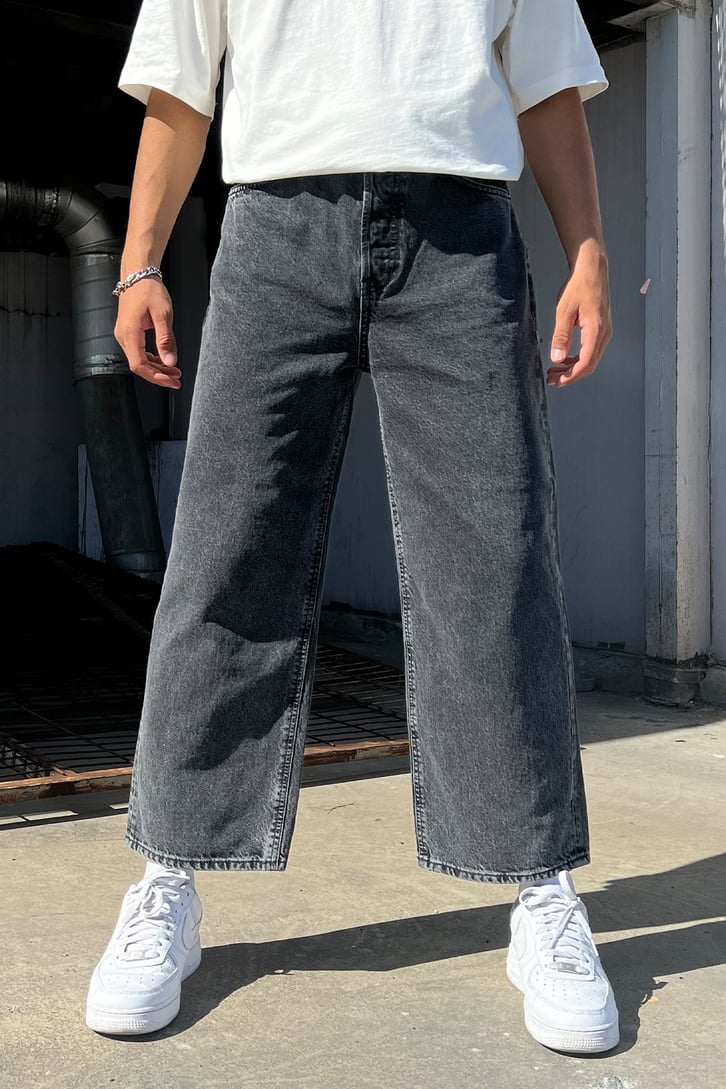 Basic Acid Wash Baggy Jean