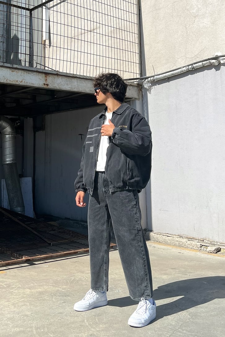 Basic Acid Wash Baggy Jean