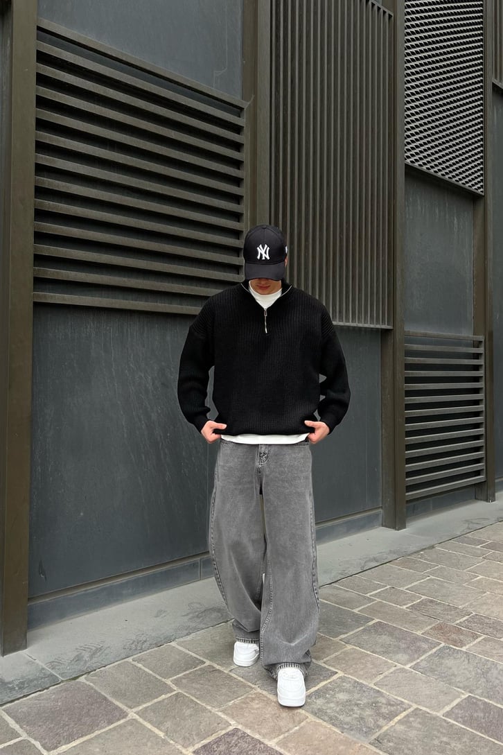 Basic Acid Wash Baggy Jean