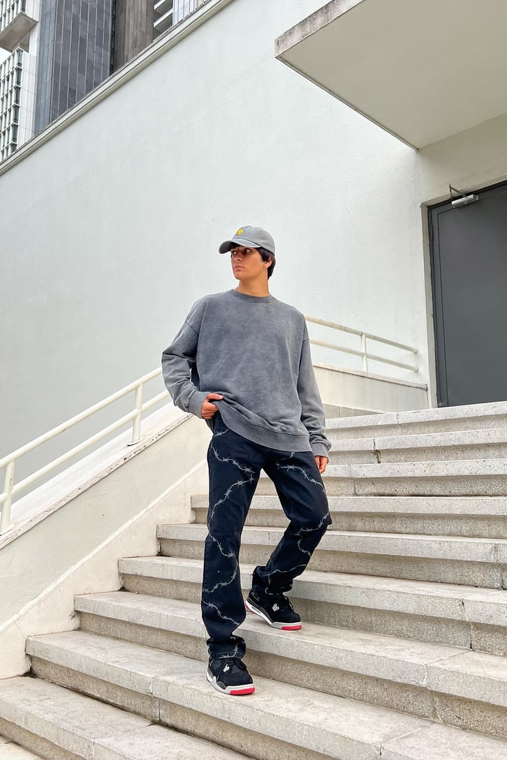Basic Acid Wash Oversize Sweatshirt