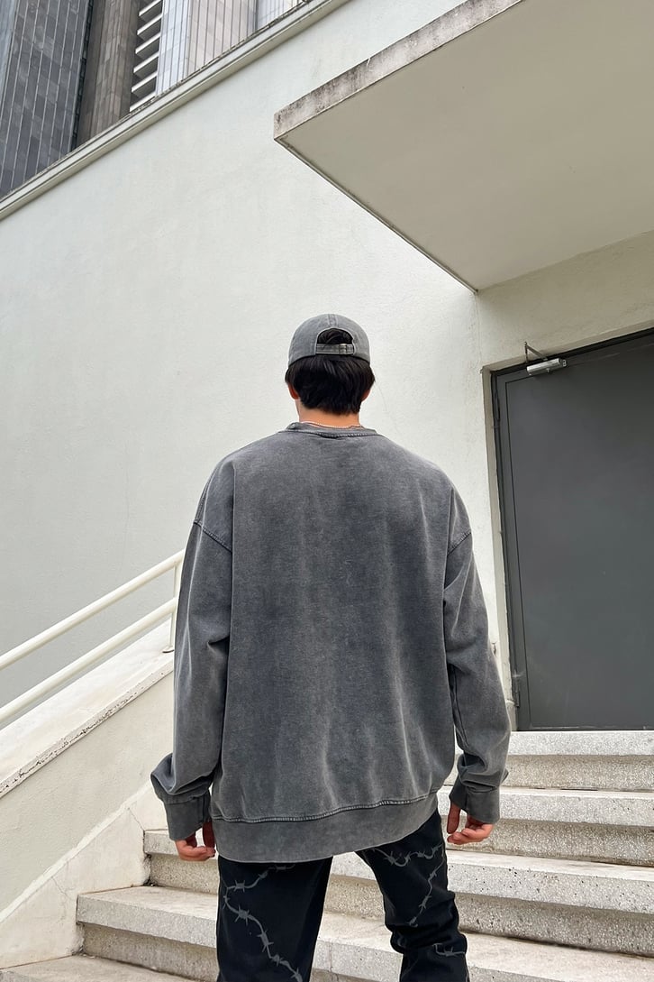 Basic Acid Wash Oversize Sweatshirt
