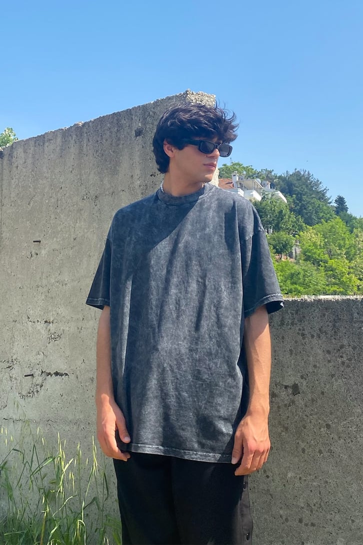 Basic Acid Wash Oversize Tshirt