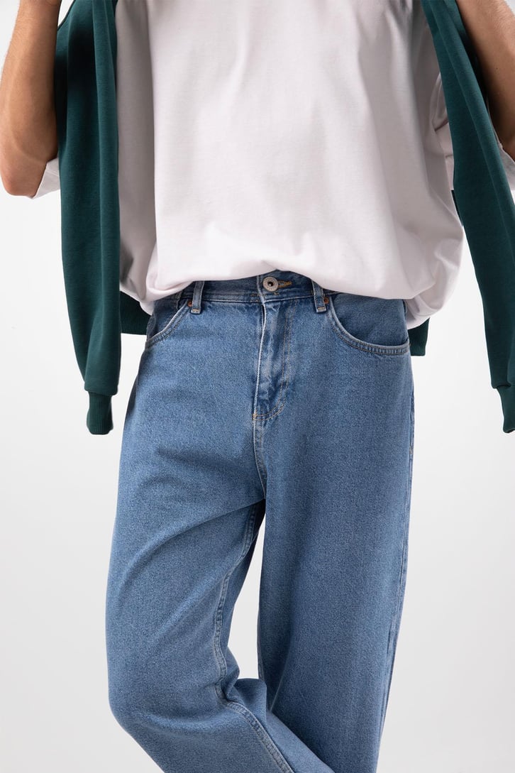 Basic Açık Mavi Mom Fit Jean