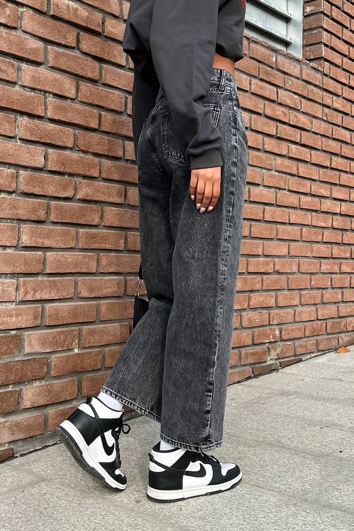 Basic Antrasit Acid Wash Baggy Jean